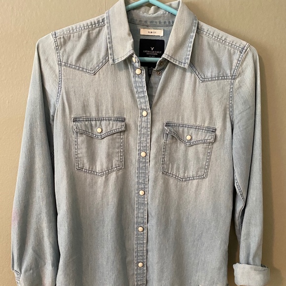 American Eagle Outfitters Tops - AEO Light Wash Denim Slim Fit Button Down Shirt